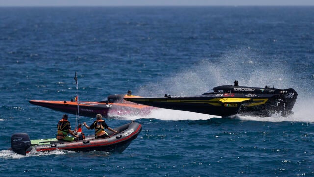 Puerto Banús, en Marbella, acoge el circuito internacional de la E1, la 'Fórmula 1 del Mar'