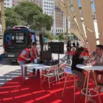 Unidad móvil de Madrid in Game en una de las islas del South Summit Street Fest