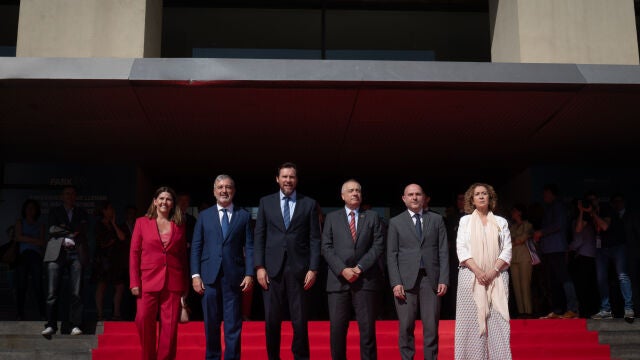 Óscar Puente inaugura el Salón Internacional de la Logística en Barcelona