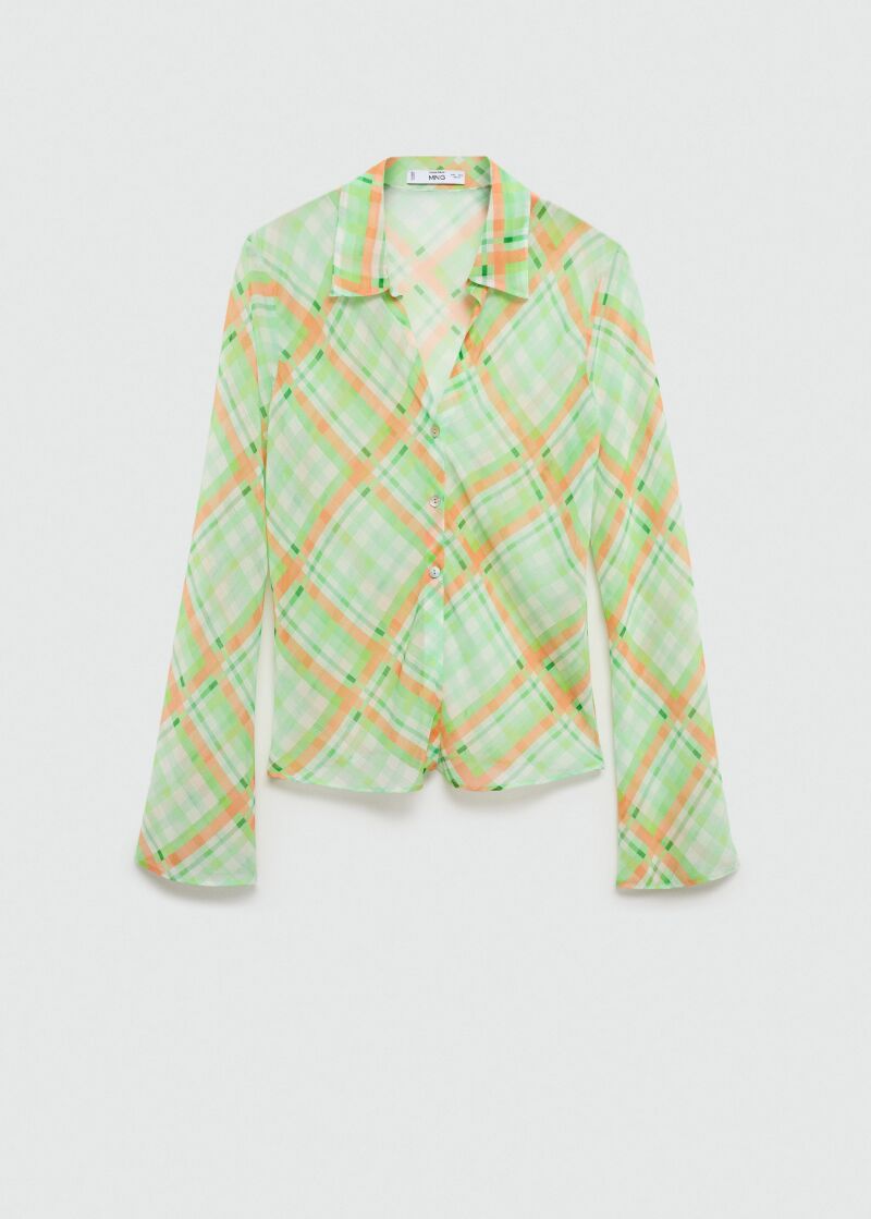 Camisa de cuadros.