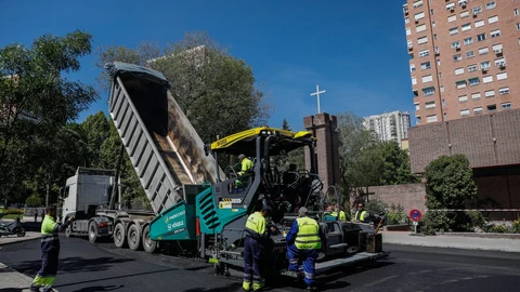 La Operación Asfalto en la capital llega a 46 calles de Latina, Carabanchel, Usera y Villaverde con 1,7 millones