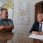El delegado del Gobierno en Castilla y León, Nicanor Sen, se reúne con el alcalde de Zamora, Francisco Guarido