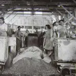 El trabajo en las minas no distinguía entre sexos ni edades.
