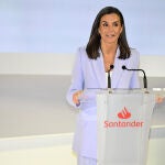 La Reina Letizia y Ana Botín presiden la entrega de premios de la XVI Convocatoria "Euros de tu Nómina"