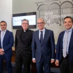 Javier Iglesias junto Juan Manuel Corchado y Santiago García-Jalón y el diputado Antonio Labrador