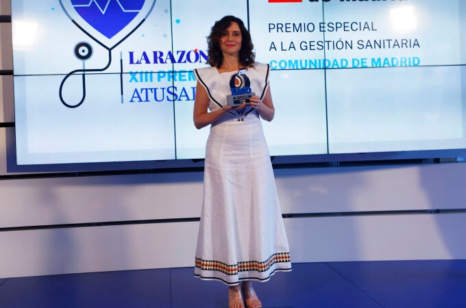 Isabel Díaz Ayuso recibe el XIII Premio A Tu Salud en La Razón