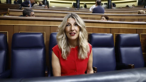 Yolanda Díaz con chaleco de Zara.