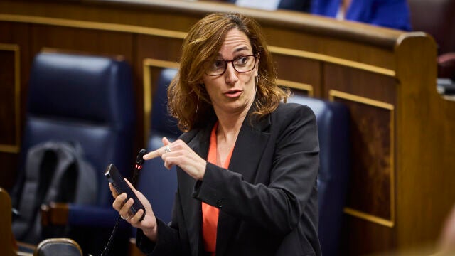 Mónica García. Sesión de control al Gobierno en el Congreso de los Diputados. © Alberto R. Roldán / Diario La Razón. 12 06 2024