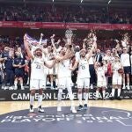 Rudy, Chacho y Llull celebran el título