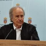 Serrat, Doctor Honoris Causa por la UBU, ve en la amnistía la "gran oportunidad" de facilitar la convivencia en Cataluña