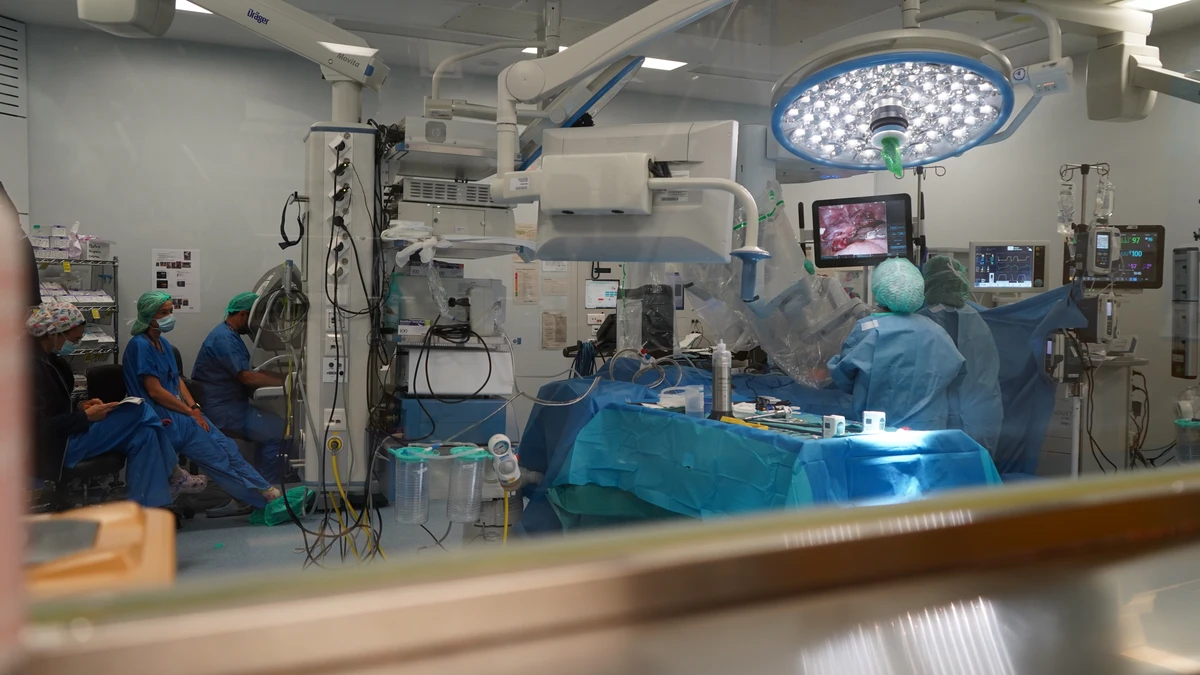Vall  d’Hebron abre camino en la cirugía robótica urológica en pacientes pediátricos