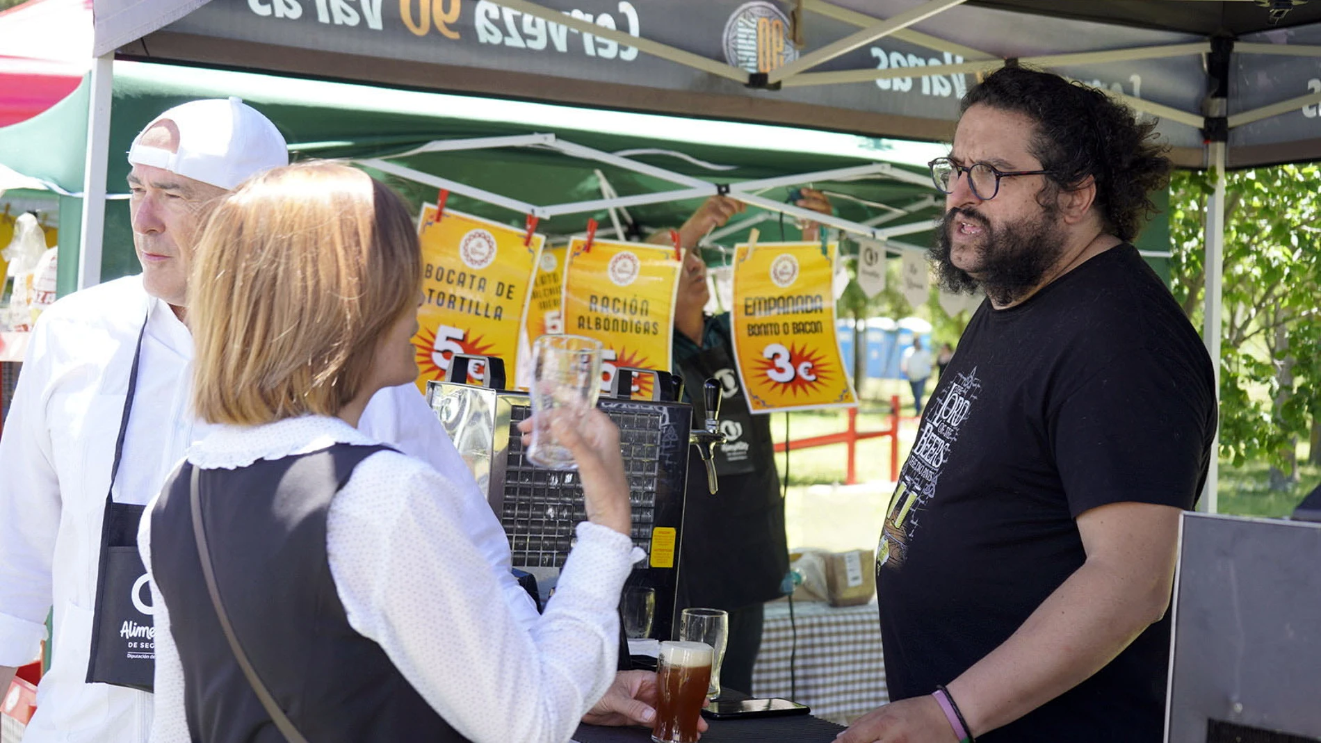 La localidad de San Cristóbal de Segovia celebró la VII Feria de la cerveza artesana