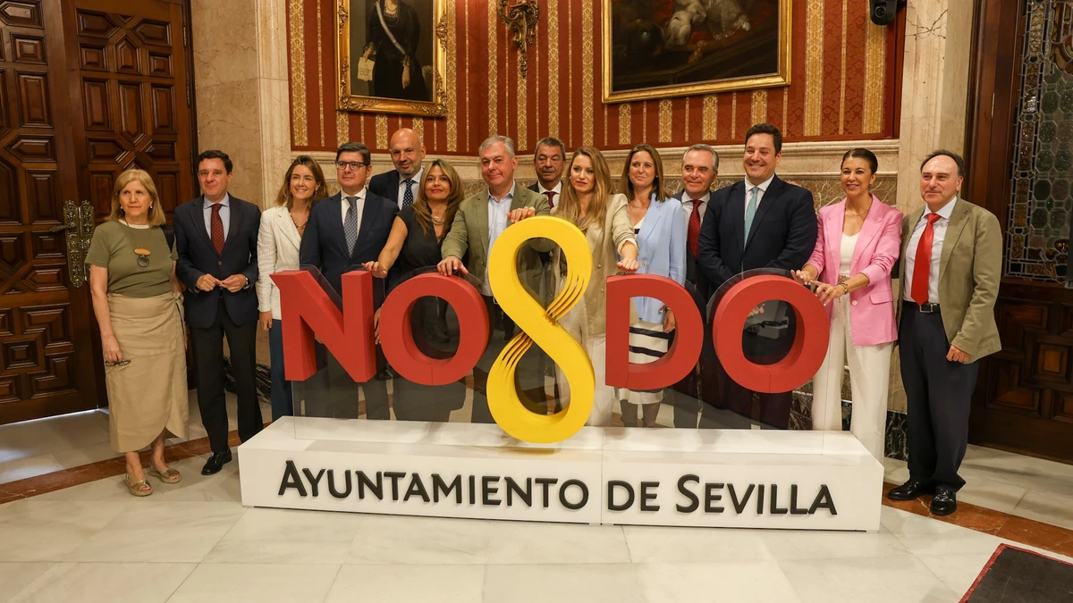 Sanz defiende su «total autonomía» y que su Sevilla avanzará más rápido