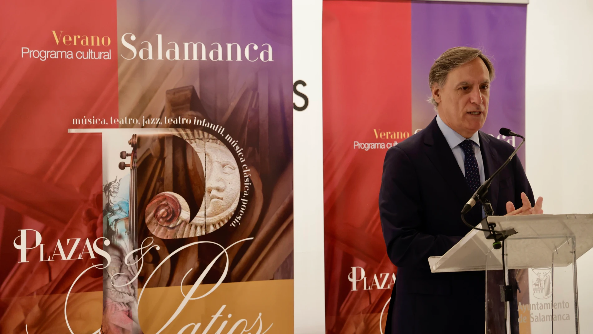 García Carbayo presenta la programación cultural para Salamanca este verano