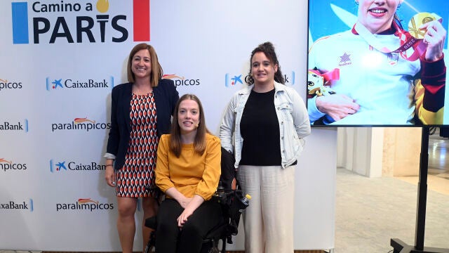 La nadadora Marta Fernández protagoniza el Encuentro "Camino a París"