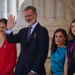 Sus Majestades los Reyes, D. Felipe VI y Doña Letizia acompañados de sus Altezas Reales la Princesa de Asturia