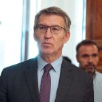 Feijóo ve a Sánchez "incompatible con la regeneración" y Sánchez le replica que su plan se aprobará con o sin el PP