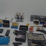 La Guardia Civil halla un arsenal de armas en la casa de un hombre de 63 años en Alcalá de Henares