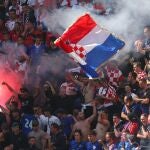 Los aficionados de Croacia celebran un gol frente a Albania en la Eurocopa