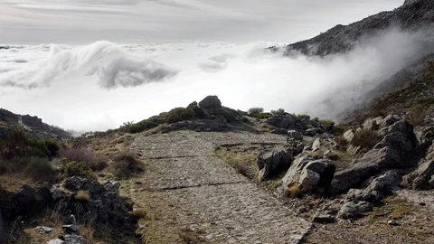 Calzada romana en Puerto El Pico