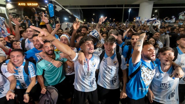 El Málaga vuelve al fútbol profesional, tras un año en las catacumbas
