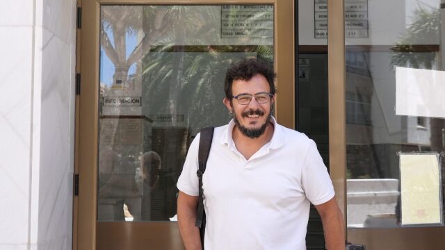 El ex alcalde de Cádiz José María González Kichi, a la salida del juzgado