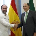 El presidente de Iberdrola, Ignacio Sánchez Galán, se reúne con el ministro de Minas y Energía de Brasil, Alexandre Silveira, en las oficinas de la energética en Madrid