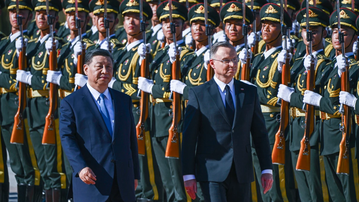 Purga en la cúpula militar china: dos exministros de Defensa expulsados del Partido Comunista por corrupción