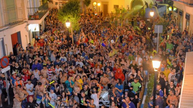 Carrera del Agua para festejar la Noche de San Juan