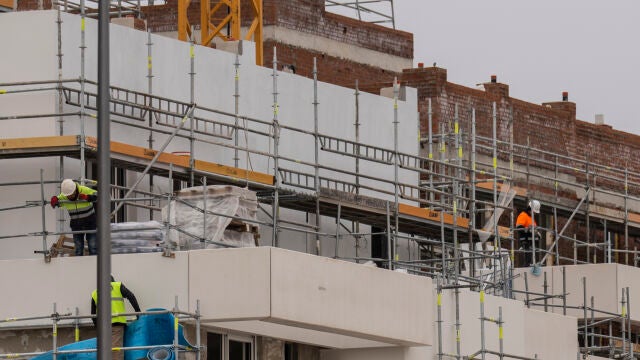 Construcción de viviendas en Madrid.