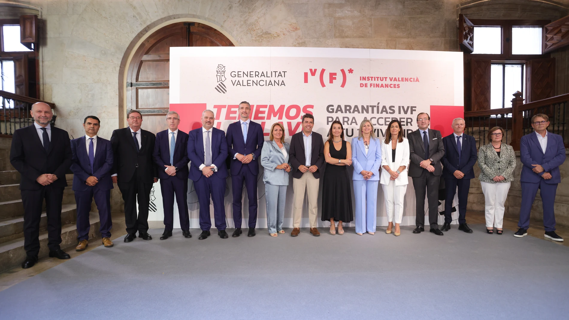 El presidente de la Generalitat ha presentado esta mañana los nuevos avales del IVF