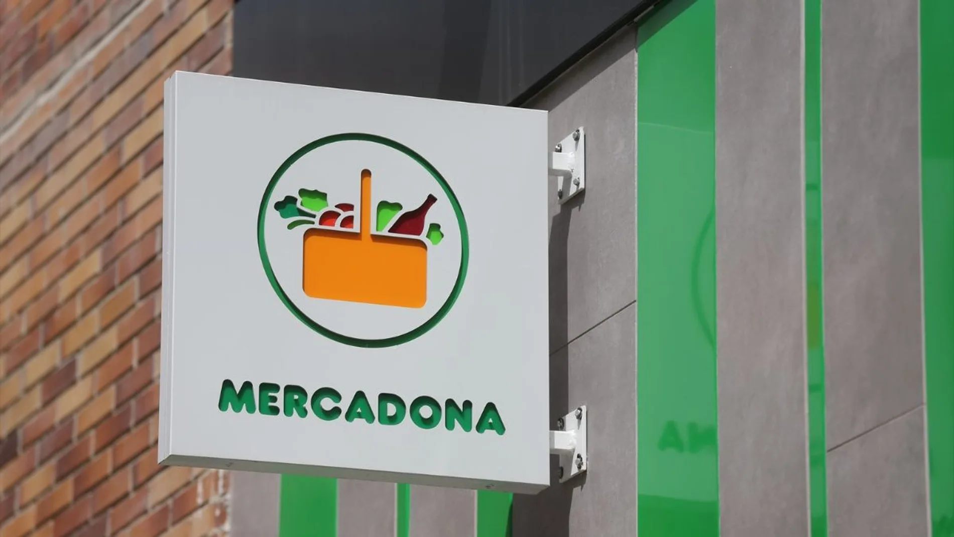 Fachada de una tienda de Mercadona
