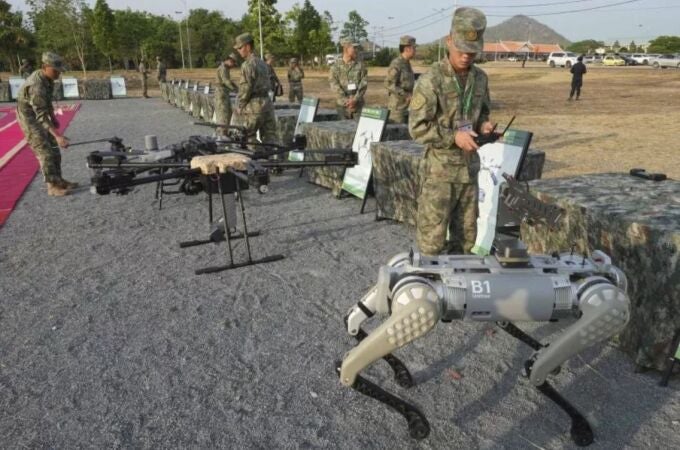 Los "robots asesinos" de China se presentan como una revolución en el carrera armamentistas, amén de drones, tanques o misiles hipersónicos