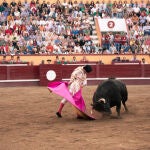 Esta es la plaza de las Azores que ha celebrado toros y colgado el "No hay billetes"