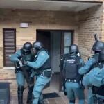 Sucesos.- Cae una banda especializada en robos con fuerza en camiones y naves industriales de Madrid y Toledo
