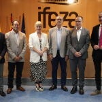 Cobadu celebra su Asamblea General Ordinaria. Intervienen el director general, Rafael Sánchez; el subdirector, Fernando Antúnez, y el presidente de la cooperativa, Leoncio Viejo. También asisten el subdelegado del Gobierno en Zamora, Ángel Blanco; la delegada territorial de la Junta de Castilla y León en Zamora, Leticia García; el vicepresidente cuarto de la Diputación de Zamora, Emilio Fernández, y el director general de Caja Rural de Zamora, Cipriano García