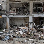 Un edificio en ruinas tras un bombardeo israelí en Nabatieh, al sur de Líbano