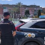 Un agente de la Policía Nacional en Molina de Segura (Murcia)