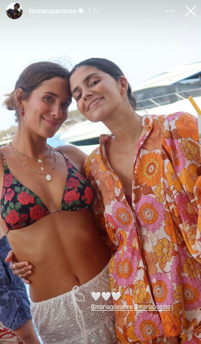 María Pombo y María García de Jaime en Formentera.