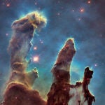 Imagen de los Pilares de la Creación tomada por el telescopio espacial Hubble en 2015.