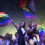 Eva Gonzlaéz lo da todo en el pregón del Orgullo de Sevilla junto a Pastora Soler