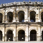 El Coliseo de Roma es el más famoso de todos, pero en otros países, existen anfiteatros de la época del Imperio Romano que incluso están mejor conservados
