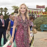 Carmen Lomana entre las mejor vestidas en la lista de invitados a la comunión de la nieta de 'El Turronero'