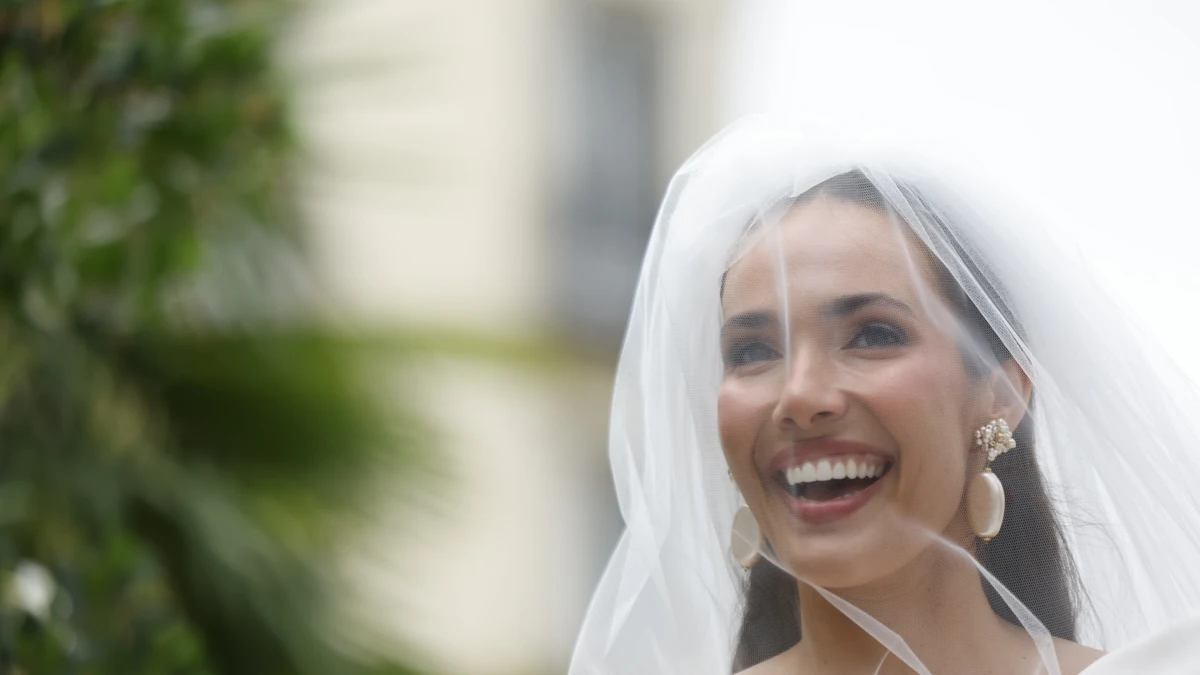 Ana Moya deslumbra en su boda con Diego Conde con un vestido de novia de Vicky Martín Berrocal