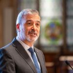Collboni ve viable seguir gobernando en solitario en Barcelona si no hay acuerdo con BComú y ERC