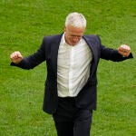 Didier Deschamps celebra la victoria ante Bélgica