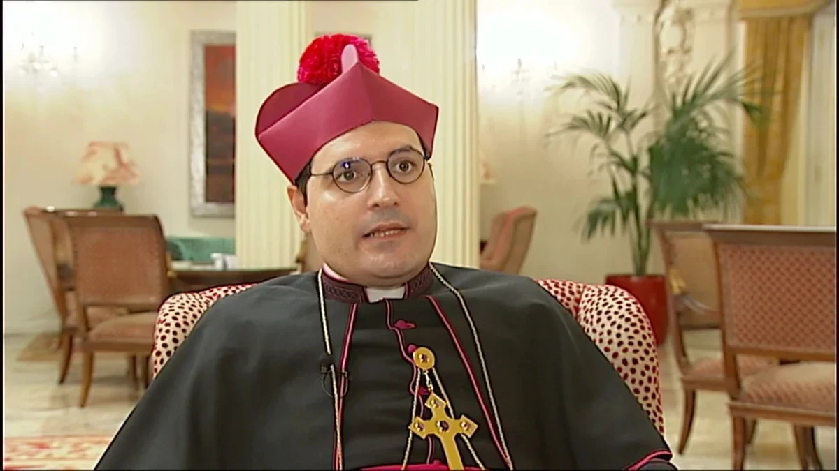 El falso obispo, contra la ex abadesa:  «Me ha defraudado»