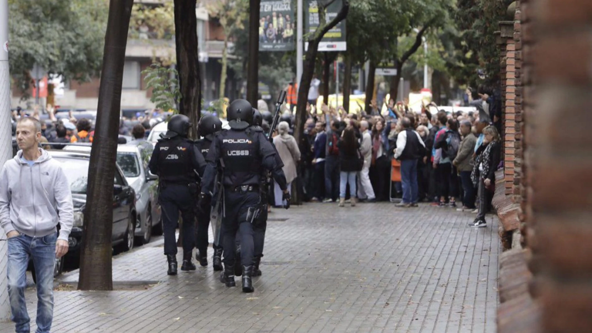 Agentes de la Policía Nacional 1-O en Barcelona