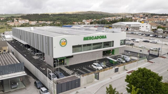  Vista de un supermercado Mercadona en Guarda (Portugal).