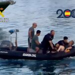 Amenaza a varias personas en una discoteca de Alicante, se lanza al mar para huir y tiene que ser rescatado